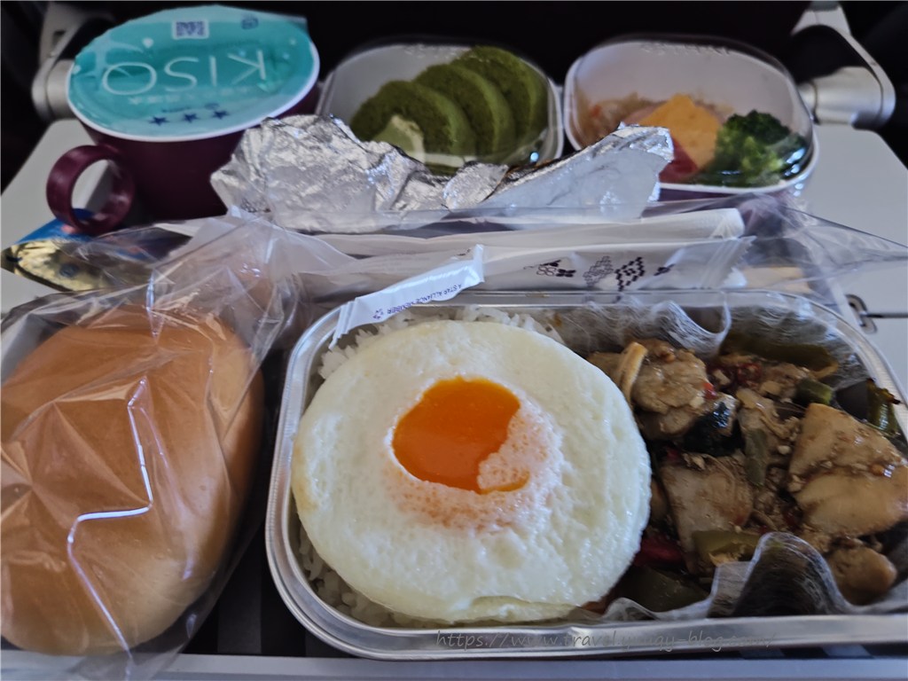 機内食「ガパオライス」